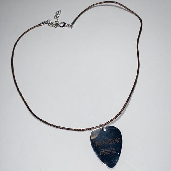 T1D Med Alert, Guitar Pick Charm - Picture 8 of 10